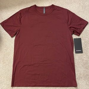 Lululemon fundamental t-shirt